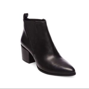 Steve Madden Neutral Black Leather Booties